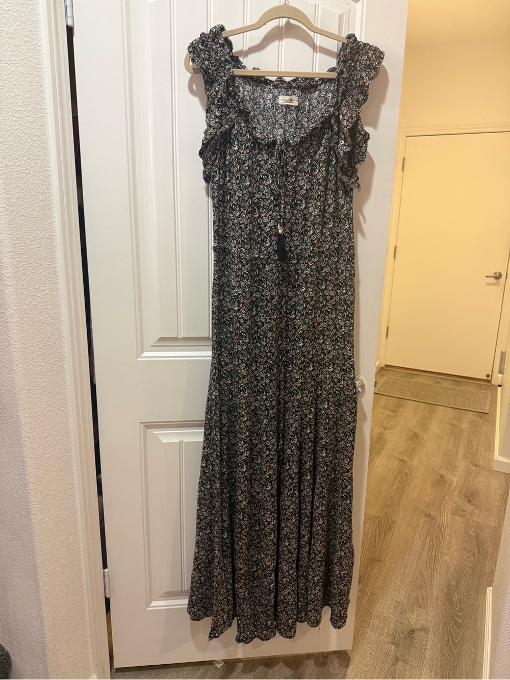 NATURAL LIFE Black Floral Maxi Dress with Ruffle Shoulders and Tassel